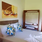 Condominio Rcr Green Field Casas Para Temporada